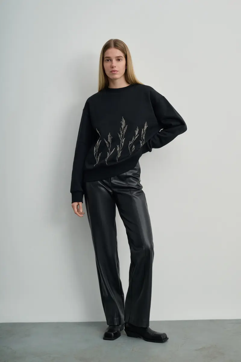 Брюки из экокожи