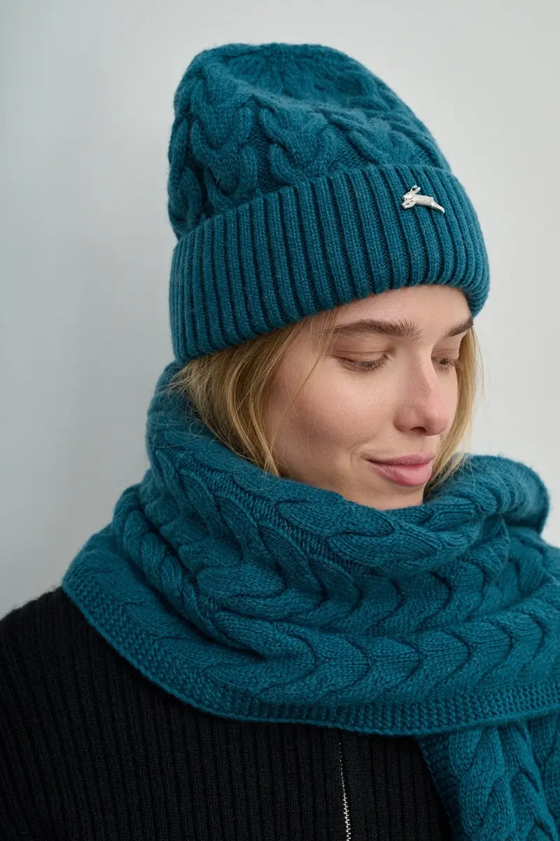 Вязаная шапка (U)